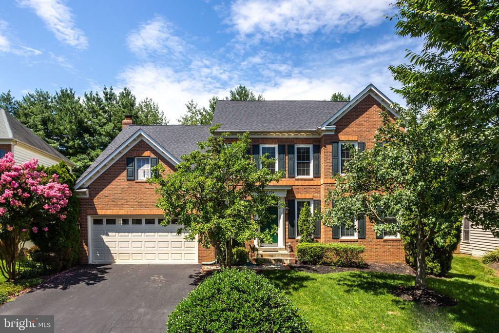 10804 Hillbrooke Ln, Rockville, MD 20854 House Rental in Rockville