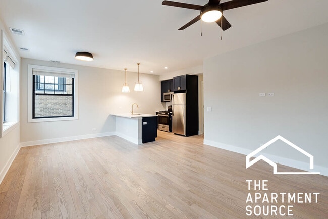 Building Photo - 4405 N Seeley Ave