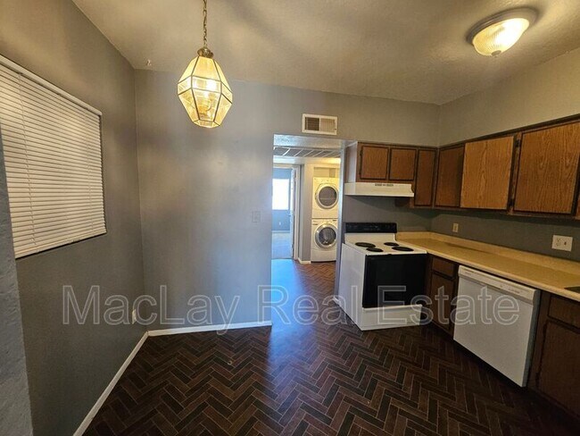 Foto del edificio - 2801 E Monte Cristo Ave