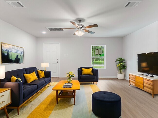 Foto del edificio - 304 N Orange St