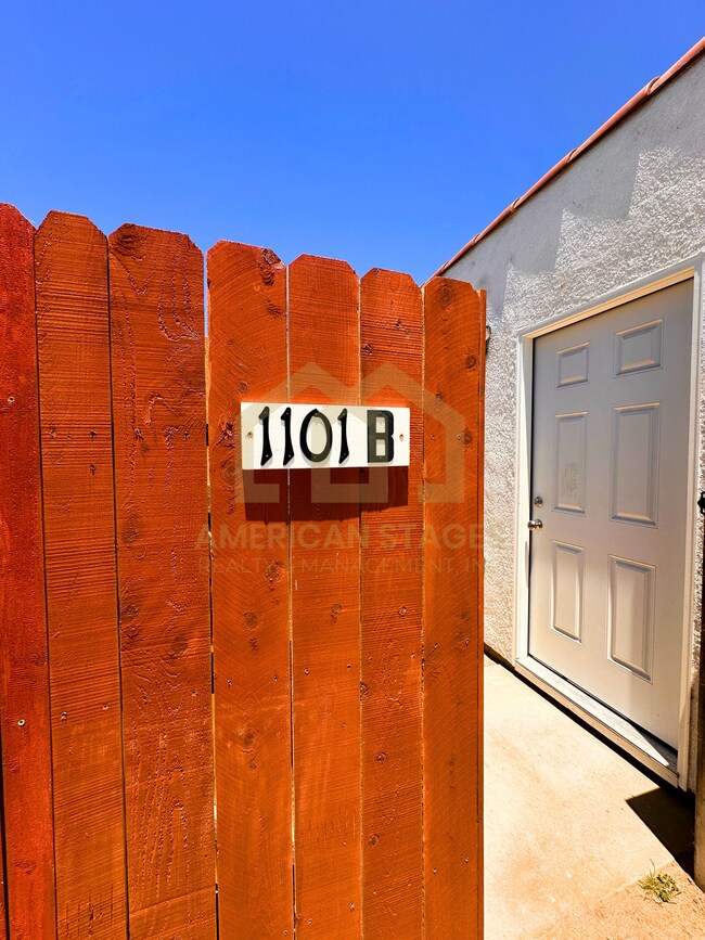 Foto del edificio - 1101 W Oak Ave