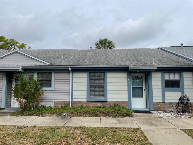 Building Photo - 913 Fairvilla Dr