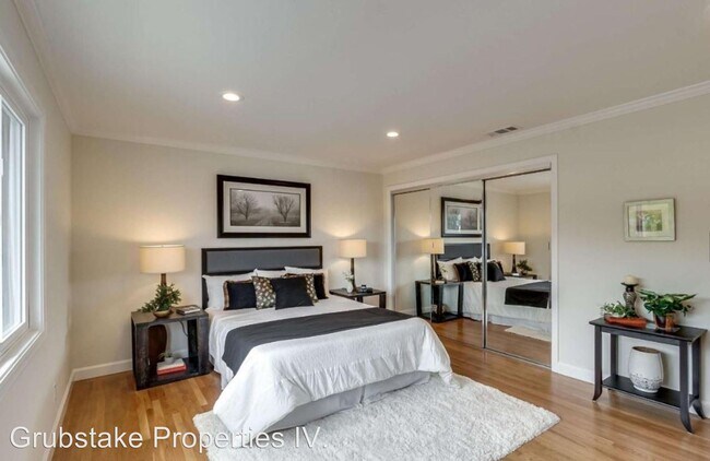 Building Photo - 3 br, 2 bath House - 451 Madison Ave