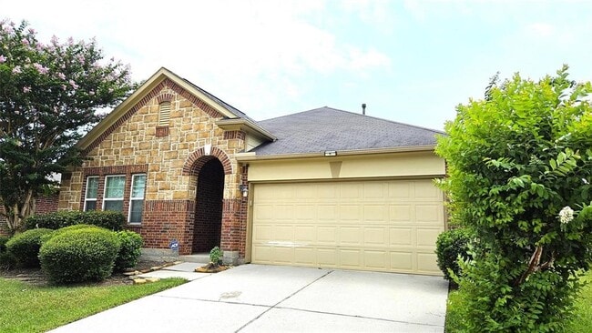 Foto del edificio - 12006 Golden Lodge Ln