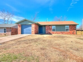 Building Photo - 1516 Pecan Grove St