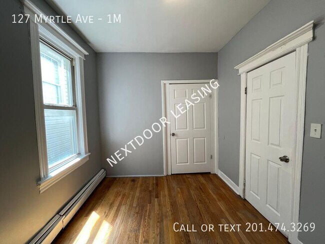 Building Photo - 127 Myrtle Ave