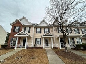 Building Photo - 914 Savin Landing