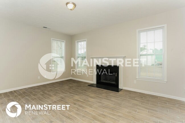 Building Photo - 335 Carriage Lake Ln