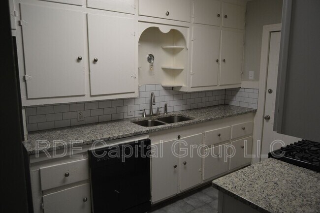 Foto del edificio - 716 W Cantey St