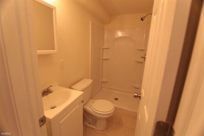Foto del edificio - 4 br, 4 bath Triplex - 1915 N GRATZ ST Unit A