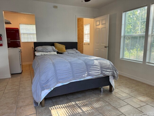 Foto del edificio - 119 E Ridgewood Ct