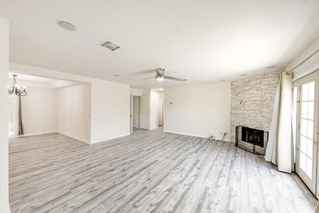 Building Photo - 54255 Eisenhower Dr