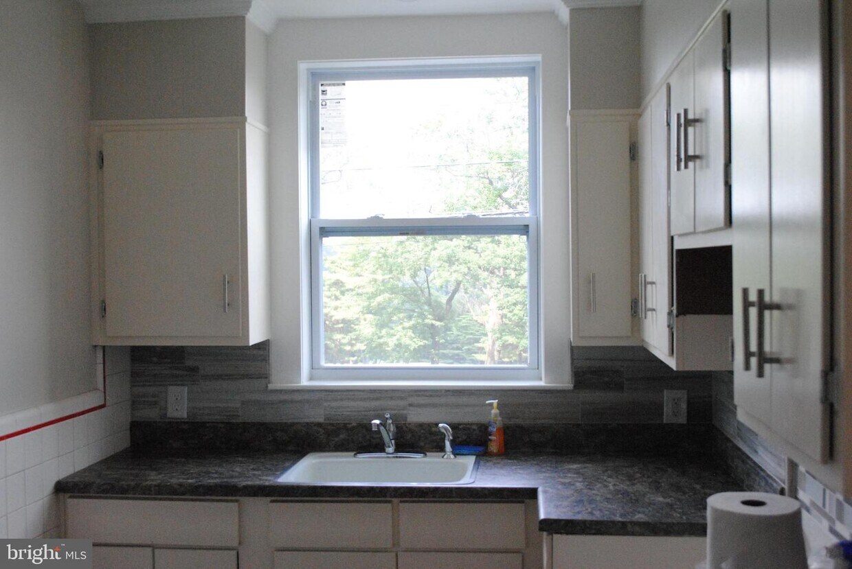 100 Academy Ln, Upper Darby, PA 19082 Townhome Rentals in Upper Darby