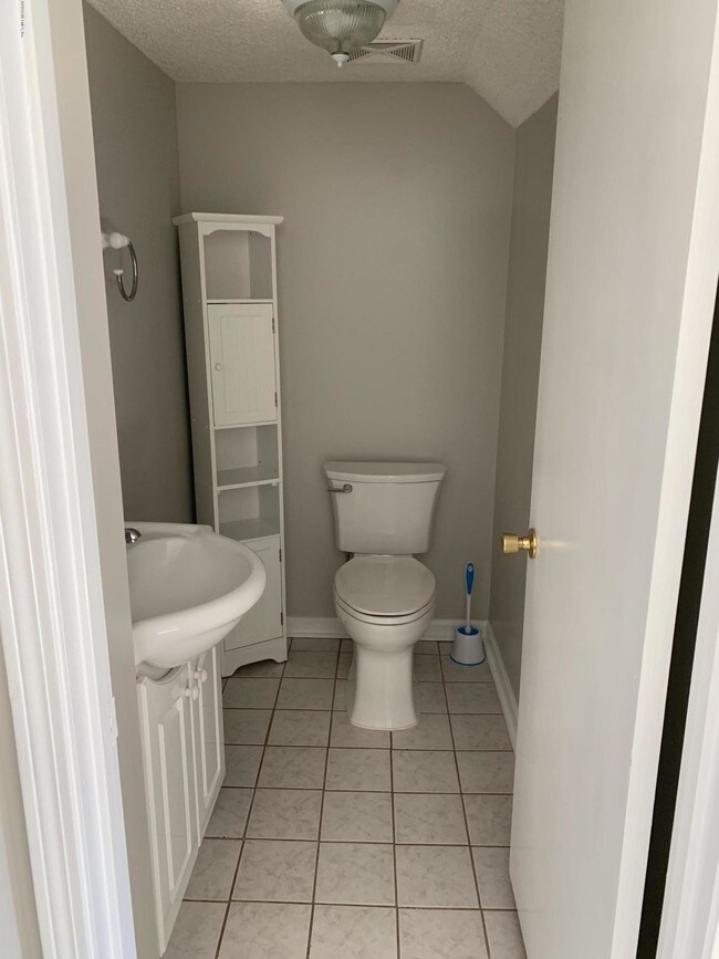 303 Kettering Terrace, Orange Park, FL 32073 Condo for Rent in Orange