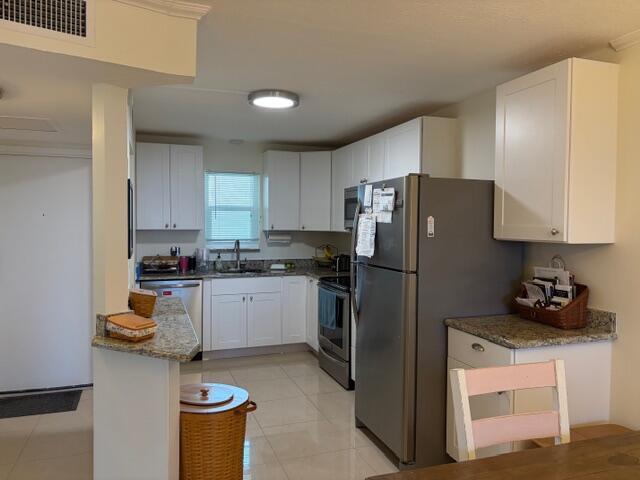 Foto del edificio - 740 E Ocean Ave