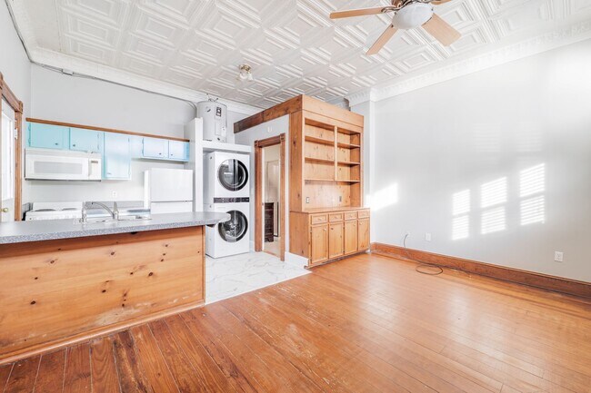 Foto del edificio - Heart of the Fan "True Studio" Apartment f...