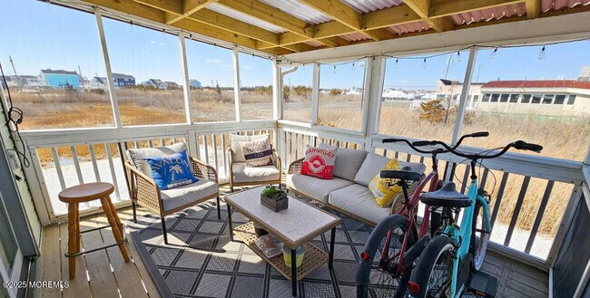 Foto del edificio - 1022 S Green St