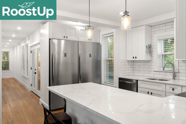 Photo - New RoostUp Furnished Private Bedroom with Ensuite Bath in the Mission Hill Neighborhood of Boston! Apartment
