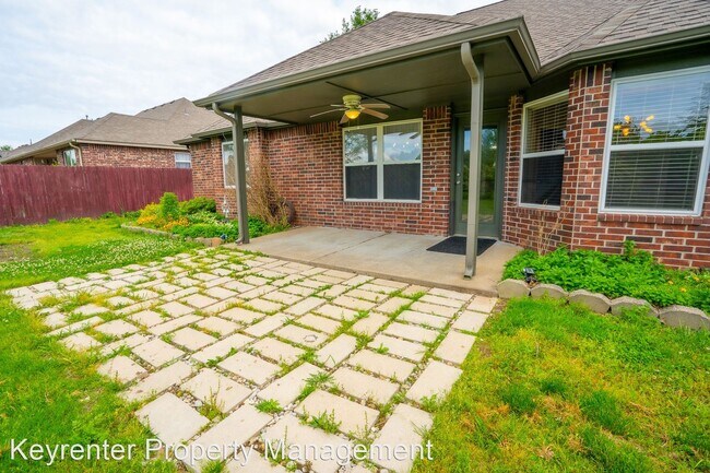 Foto del edificio - 4 br, 2 bath House - 9709 E 111th St N