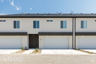 Building Photo - 2875 W Cody Dr