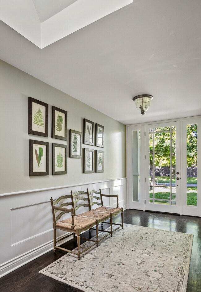 Foto del edificio - 4537 Agnes Ave