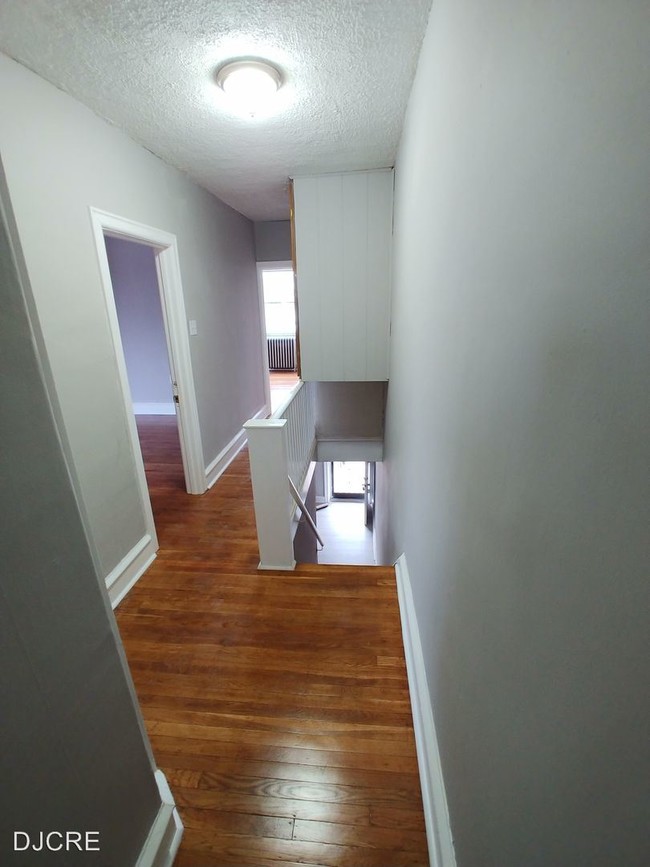Building Photo - 3 br, 1 bath House - 185 Linton Street