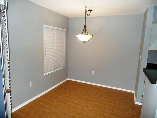 Foto del edificio - 2420 NW 33rd St