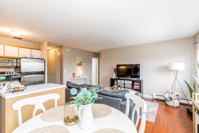 Foto del edificio - 607 W Wrightwood Ave