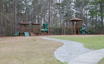 Building Photo - 376 Flyway Rd