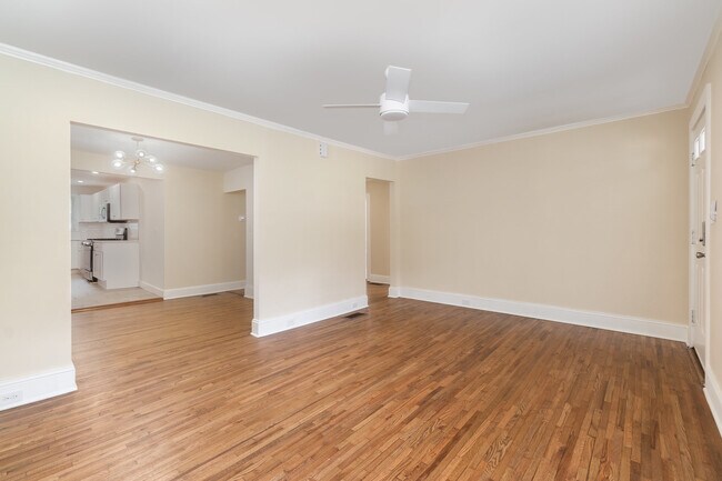 Foto del edificio - 257 Broad Dr SW