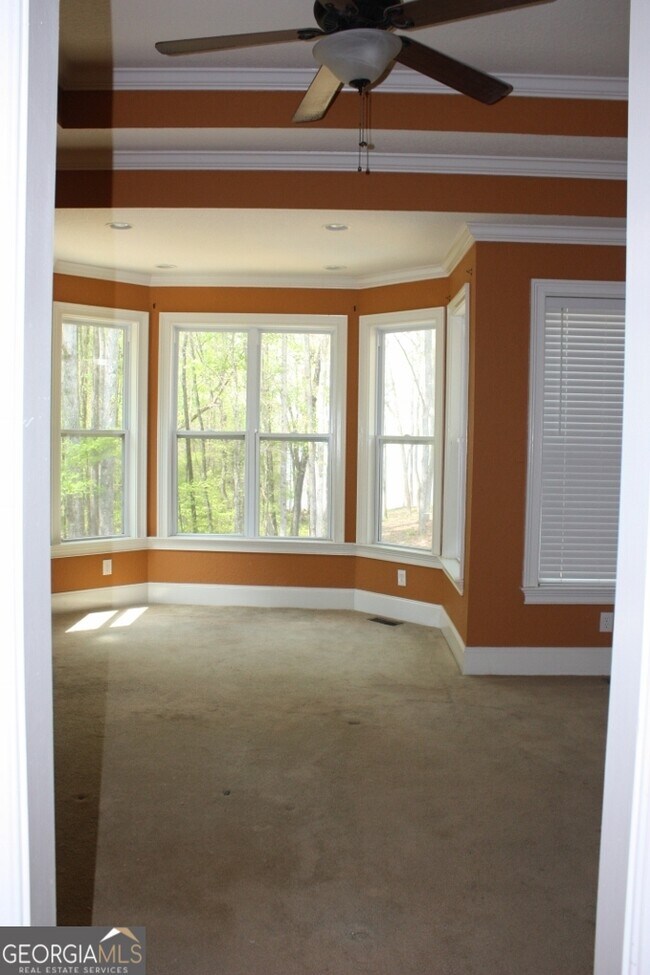 Foto del edificio - 207 Lakeview Ct