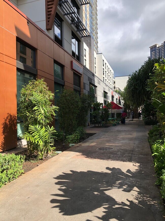 Foto del edificio - LUXURY 1/1/1 AT KEAUHOU PLACE, OCEAN/CITY/MOUNTAIN VIEWS