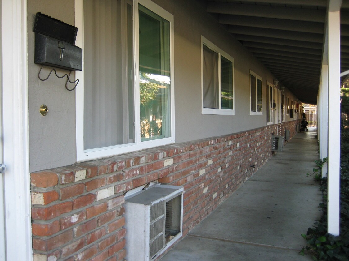 Primary Photo - 30-50 Broderick Dr