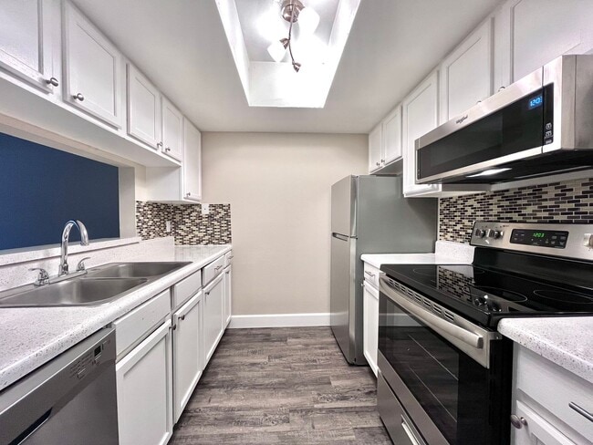 Interior Photo - Inertio