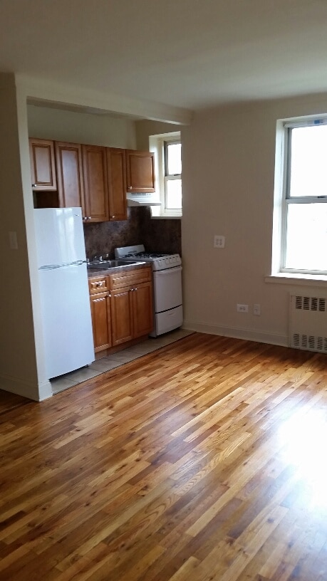 Primary Photo - 2682 W 2nd St