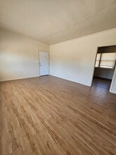 Building Photo - 450 N 3rd W