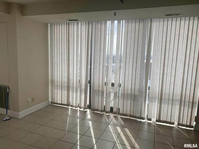 Foto del edificio - 125 SW Jefferson Ave