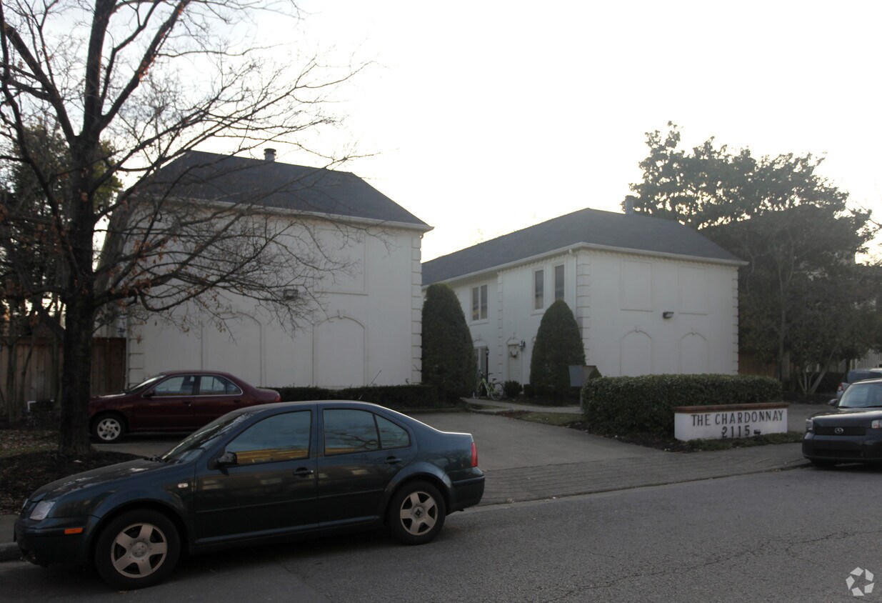 Foto del edificio - 2115 Acklen Ave