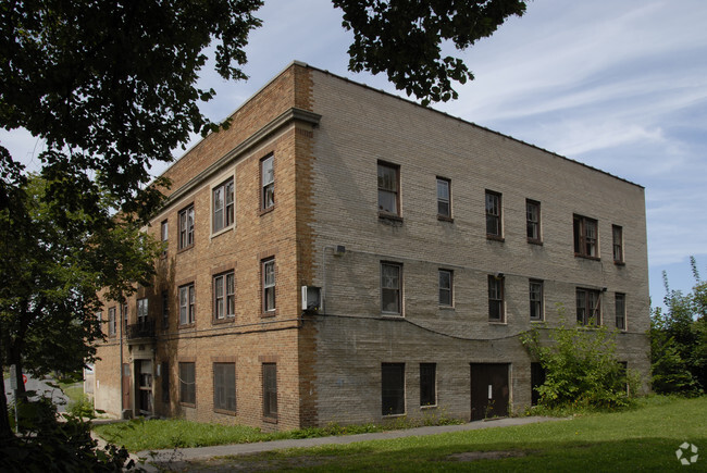 Building Photo - The Griffin