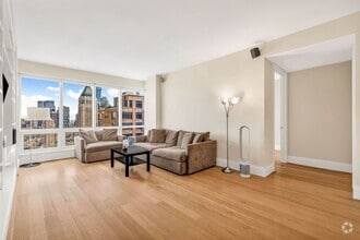 Building Photo - 350 W 42nd St
