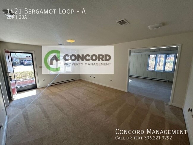 Building Photo - 1421 Bergamot Loop