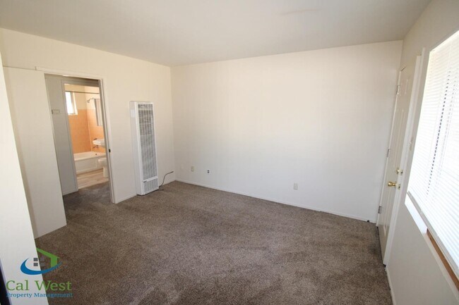 Building Photo - 914 Delbert Way