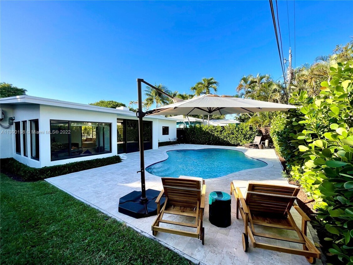 Fort Lauderdale, 
                        , –