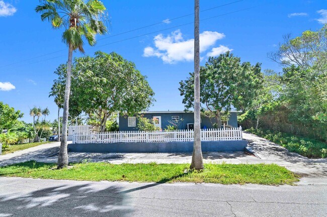 Foto del edificio - 1032 W Jennings St