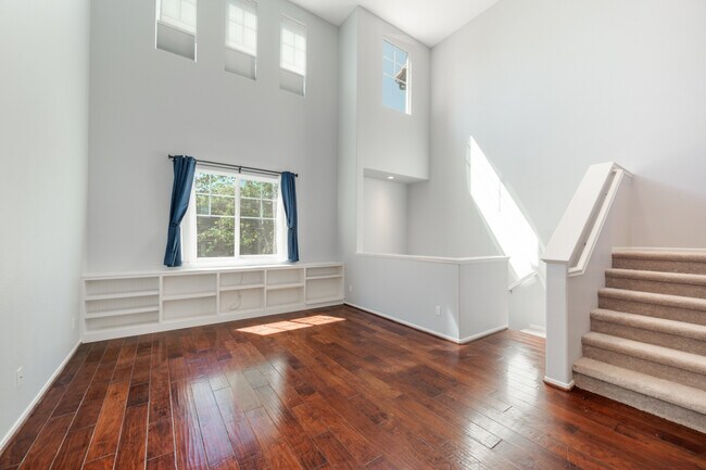 Building Photo - 10124 Star Magnolia Ln