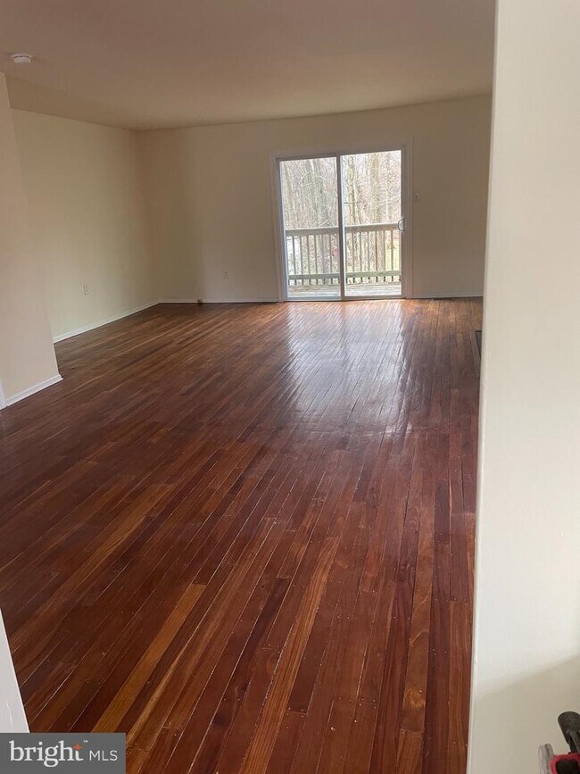 Building Photo - 3503 Iroquois Way