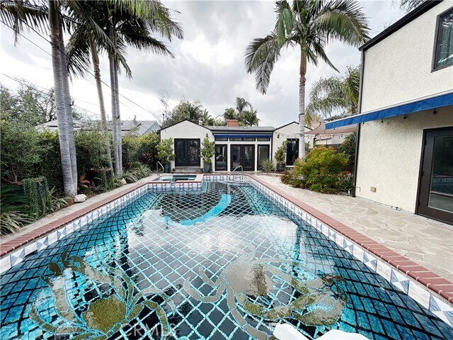 Primary Photo - 4540 Simpson Ave