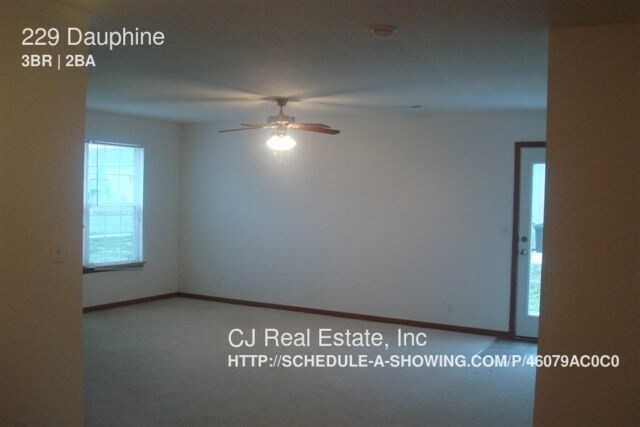 Building Photo - 229 Dauphine St