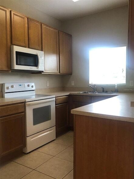 Building Photo - 1841 Retreat View Cir