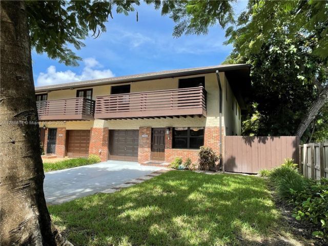 Primary Photo - 7803 SW 100th St